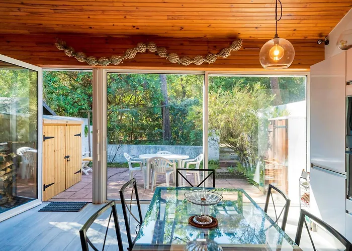 Patio Proche Hébergement de vacances *